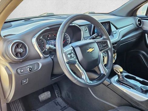 Used 2022 Chevrolet Blazer LT FWD image 10