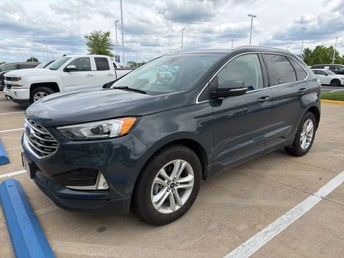 Used 2019 Ford Edge SEL w/ Equipment Group 201A FWD image 2