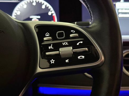 Used 2020 Mercedes-Benz E 350 4MATIC Sedan w/ Parking Assistance Package image 39