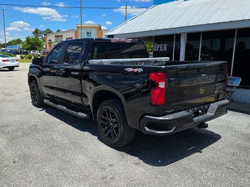 Used 2022 Chevrolet Silverado 1500 Custom w/ Rally Edition AWD/4WD image 5