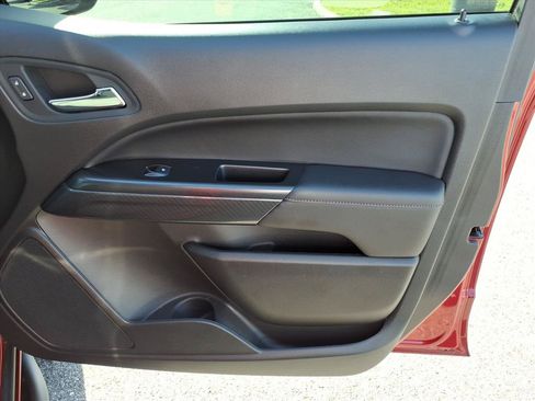 Used 2021 GMC Canyon AT4 AWD/4WD image 16