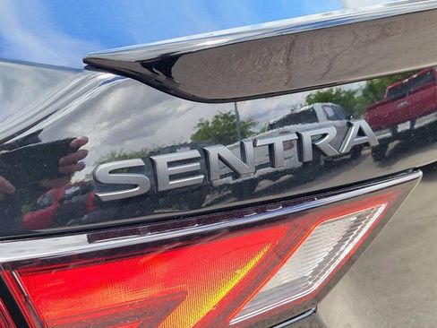 Certified 2025 Nissan Sentra SR w/ Midnight Edition FWD image 6