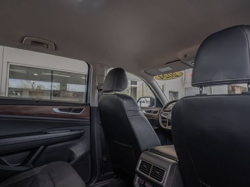 Used 2024 Volkswagen Atlas SE AWD/4WD image 28