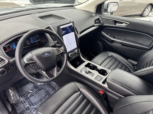 Used 2024 Ford Edge SEL w/ Convenience Package image 9