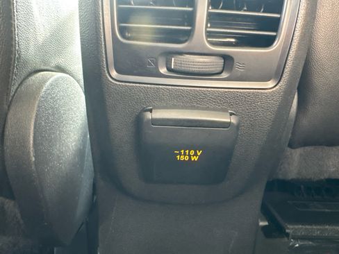 Used 2016 Ford C-MAX SEL image 37