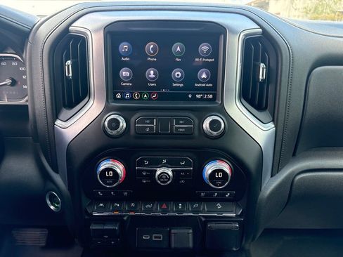 Used 2019 GMC Sierra 1500 SLT w/ SLT Premium Plus Package AWD/4WD image 25