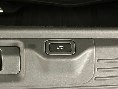 Used 2018 Land Rover Range Rover HSE AWD/4WD image 37