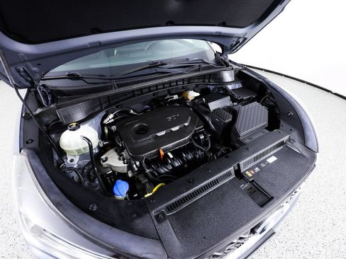 Used 2021 Hyundai Tucson SEL FWD image 11