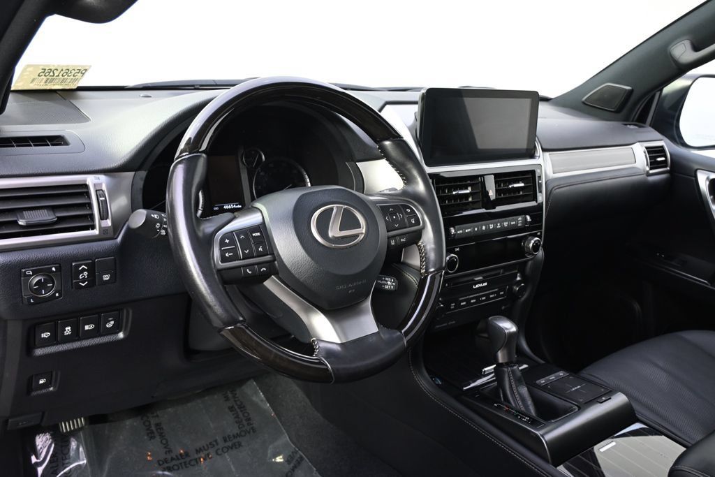 Used 2023 Lexus GX 460 Premium w/ Premium Package AWD/4WD image 6