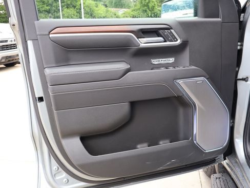 New 2026 GMC Sierra 1500 Denali AWD/4WD image 12