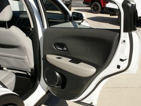 Used 2022 Honda HR-V EX image 27