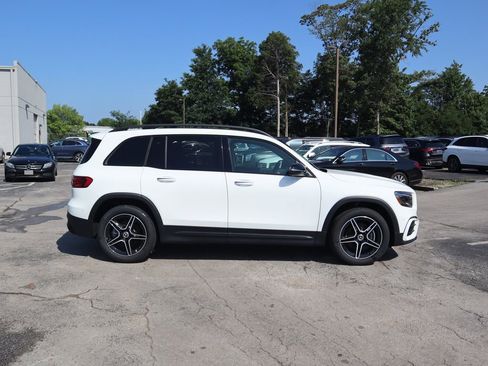 New 2025 Mercedes-Benz GLB 250 GLB 250 image 2