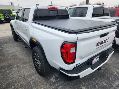 Used 2025 GMC Canyon AT4 w/ Technology Plus Package AWD/4WD image 4