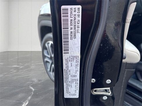 Certified 2022 Jeep Compass Limited image 51