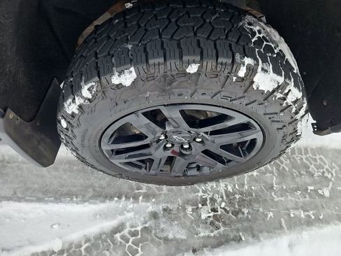 Used 2021 Chevrolet Silverado 1500 LT Trail Boss image 15