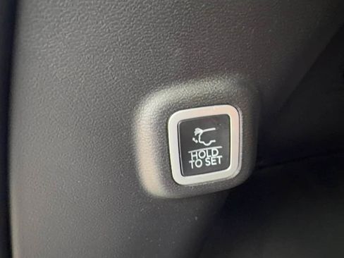New 2026 Jeep Cherokee Limited AWD/4WD image 24