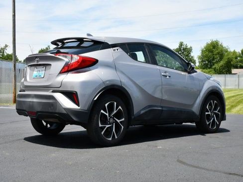 Used 2018 Toyota C-HR XLE FWD image 7