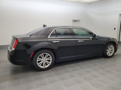 Used 2015 Chrysler 300 C RWD image 10