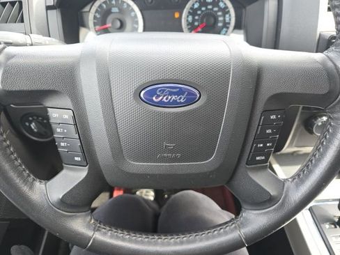 Used 2011 Ford Escape XLT w/ Class II Trailer Tow Pkg image 12