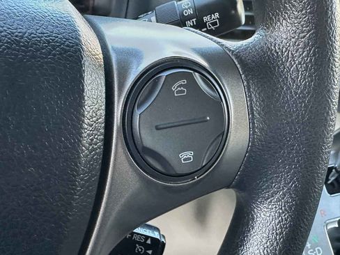 Used 2013 Toyota Venza LE image 26