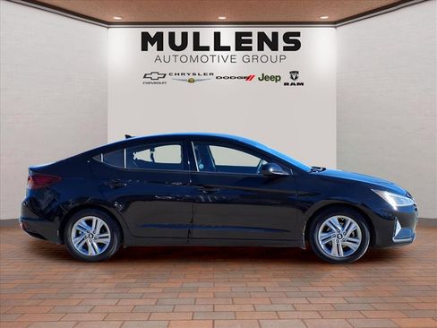 Used 2019 Hyundai Elantra SEL w/ Winter Weather Package image 4