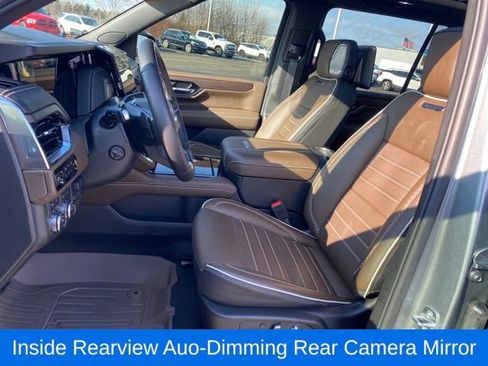 Used 2025 GMC Yukon XL Denali Ultimate w/ LPO, Floor Liner Package image 16