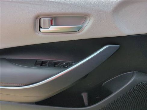 Used 2024 Toyota Corolla SE FWD image 11