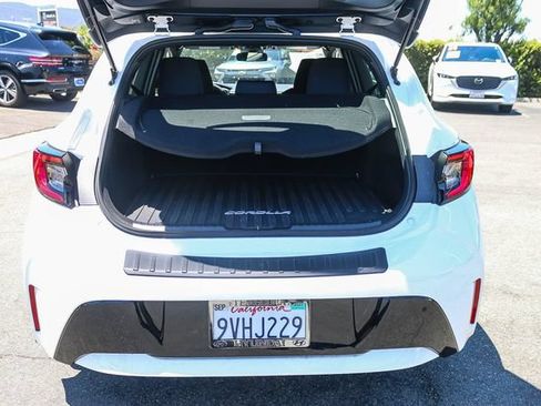 Used 2025 Toyota Corolla SE w/ SE Package FWD image 22