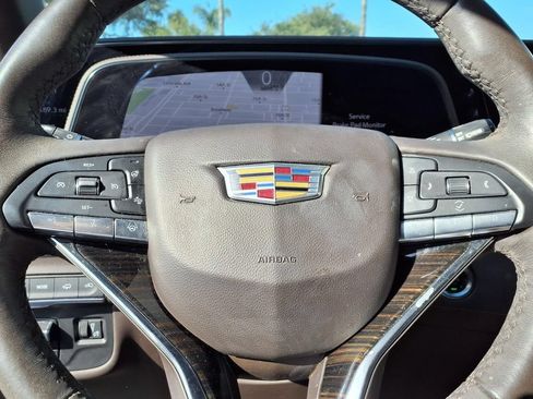 Used 2024 Cadillac Escalade Sport w/ Touring Package AWD/4WD image 8