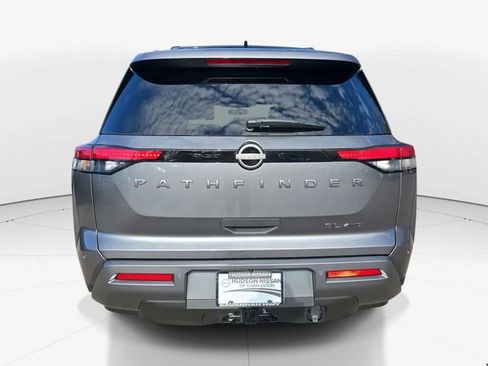 New 2026 Nissan Pathfinder SL w/ SL Premium Package image 8