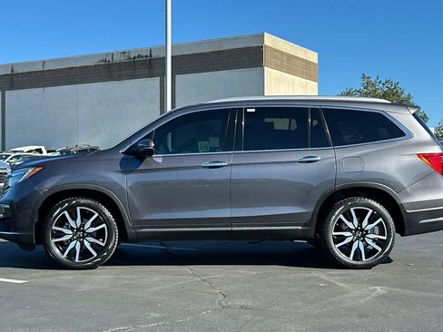 Used 2019 Honda Pilot Touring image 9