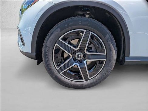 New 2026 Mercedes-Benz GLC 300 4MATIC image 10