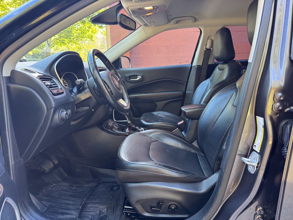 Used 2019 Jeep Compass Limited AWD/4WD image 10