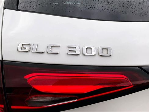 Certified 2025 Mercedes-Benz GLC 300 GLC 300 image 31