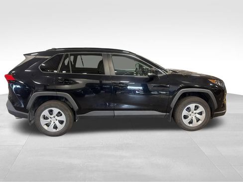 Used 2019 Toyota RAV4 LE AWD/4WD image 7