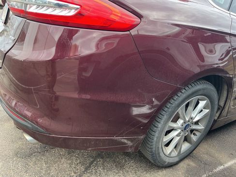 Used 2017 Ford Fusion SE image 10