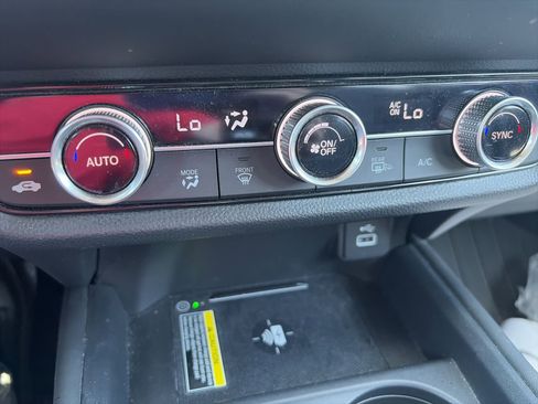 Certified 2024 Honda HR-V EX-L image 18