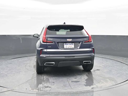 Used 2024 Cadillac XT4 Premium Luxury image 6