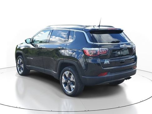 Used 2019 Jeep Compass Limited w/ Safety & Security Group AWD/4WD image 3