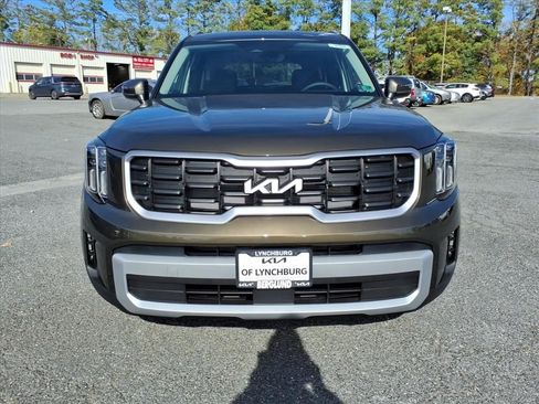 New 2025 Kia Telluride S image 9