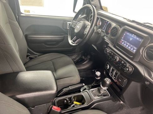 Used 2021 Jeep Wrangler Sport image 19