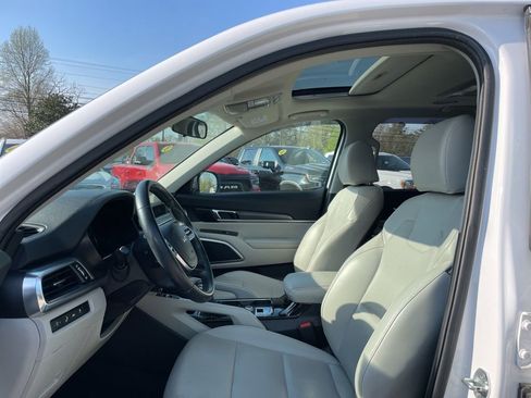 Used 2022 Kia Telluride S image 10