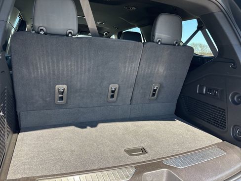 Used 2022 Chevrolet Tahoe RST w/ Luxury Package image 32