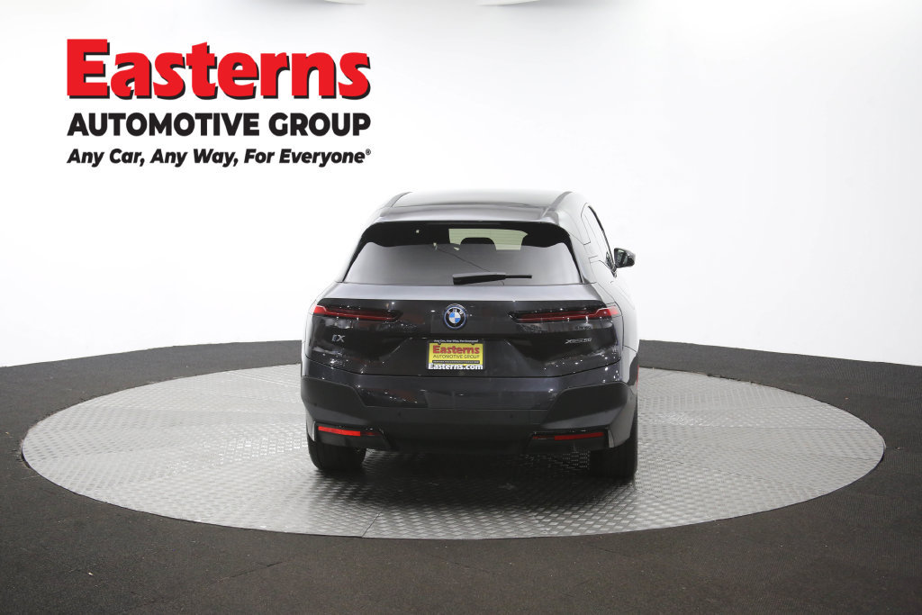 Used 2024 BMW iX xDrive50 AWD/4WD image 38