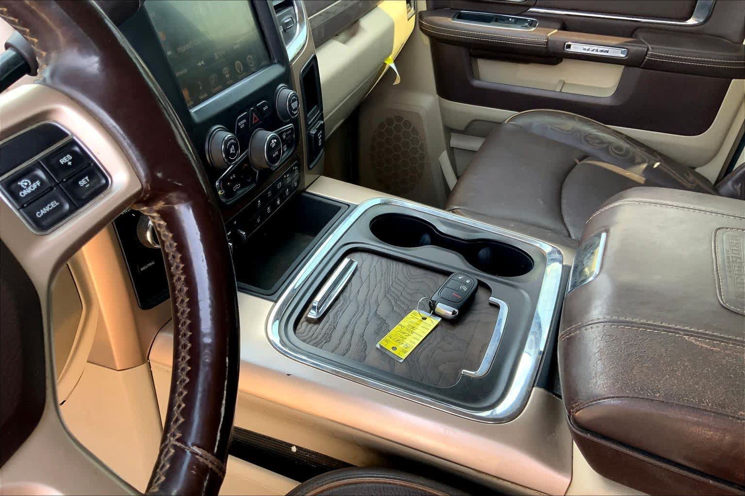 Used 2017 RAM 2500 Longhorn w/ Convenience Group AWD/4WD image 15