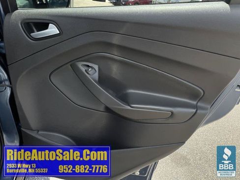 Used 2018 Ford Escape SE w/ SE Sport Appearance Package AWD/4WD image 15