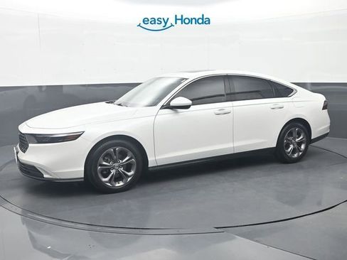 Used 2024 Honda Accord EX image 4