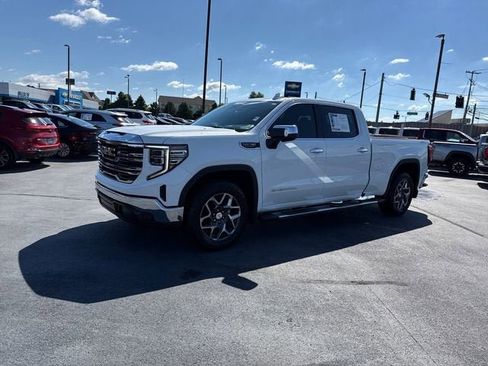 Used 2024 GMC Sierra 1500 SLT AWD/4WD image 7