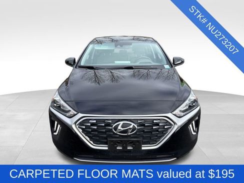 Used 2022 Hyundai Ioniq SE image 2