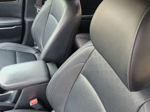 Used 2021 Kia Seltos EX image 21